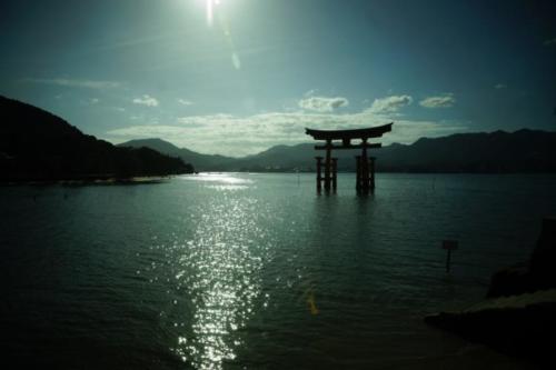 fm- Santuario di Itsukushima, isola di Miyajima 